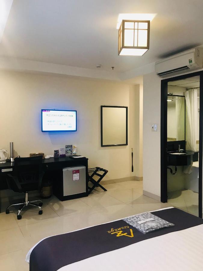 Azumaya Le Thanh Ton Khách sạn 2*